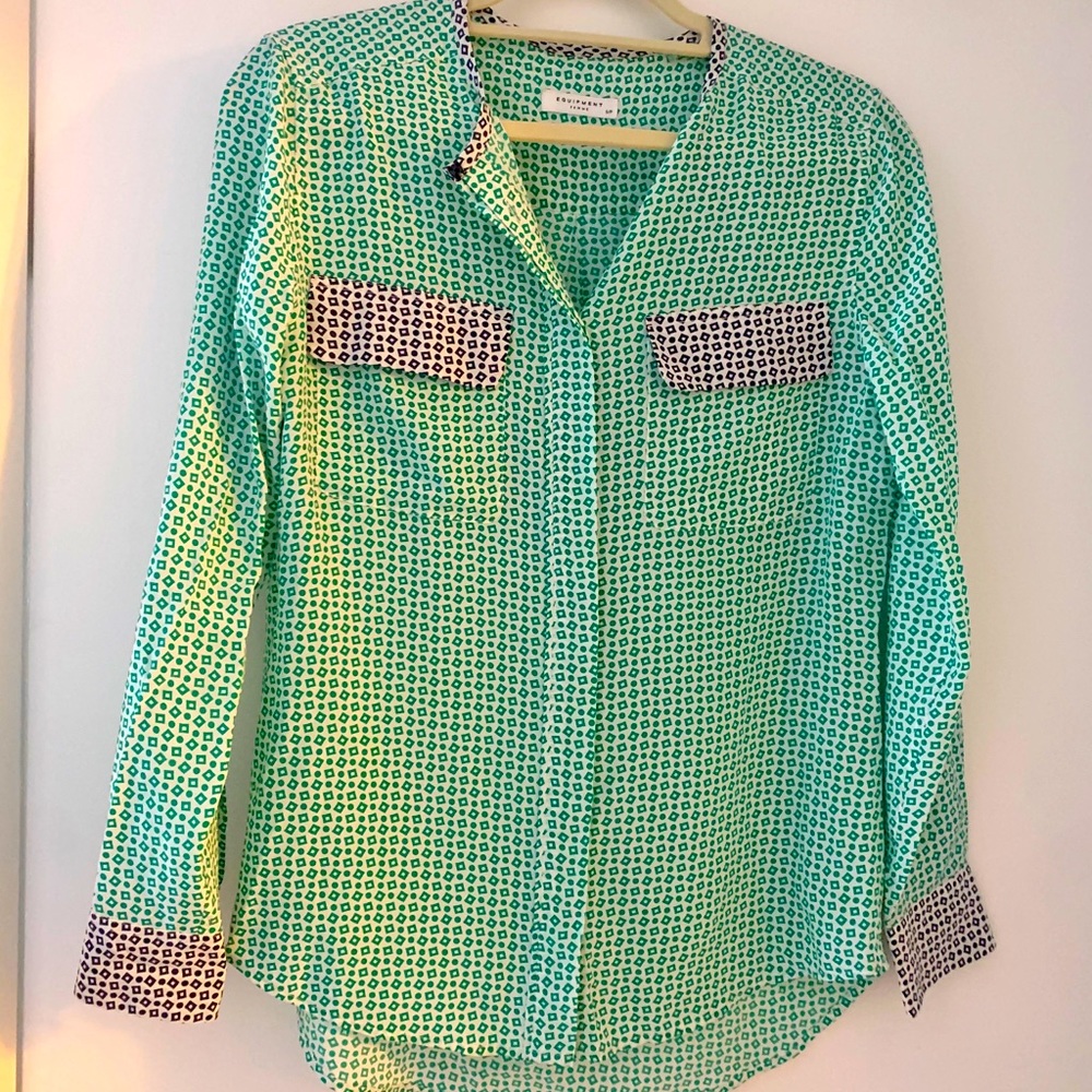 Equipment signature silk button up